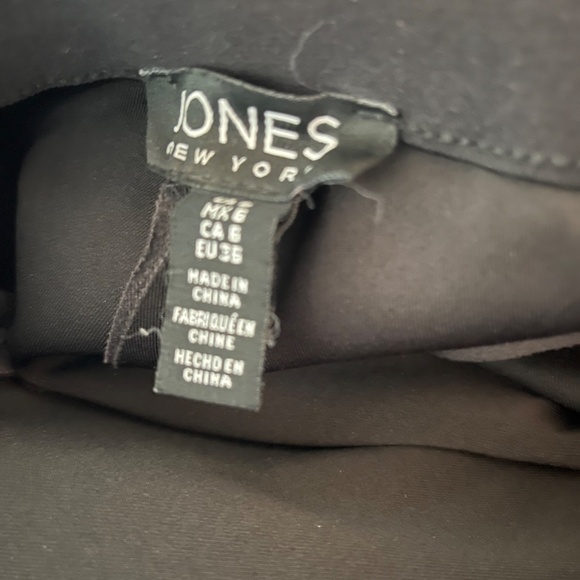 Jones NY size 6 faux leather pants - Picture 9 of 10